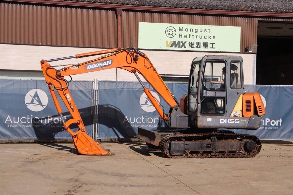 Kettenbagger типа Doosan DH55-V, Gebrauchtmaschine в Antwerpen (Фотография 1)