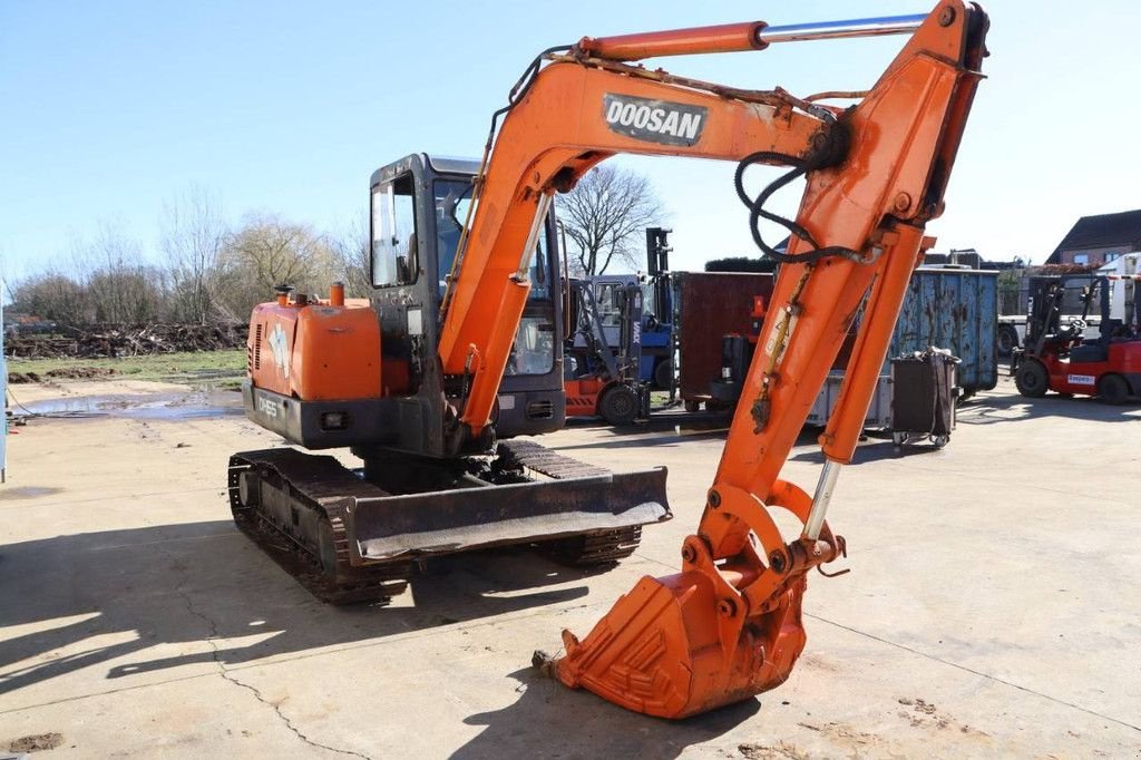 Kettenbagger типа Doosan DH55-V, Gebrauchtmaschine в Antwerpen (Фотография 7)