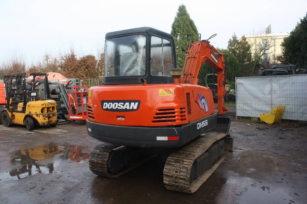 Kettenbagger des Typs Doosan DH55, Gebrauchtmaschine in Antwerpen (Bild 4)
