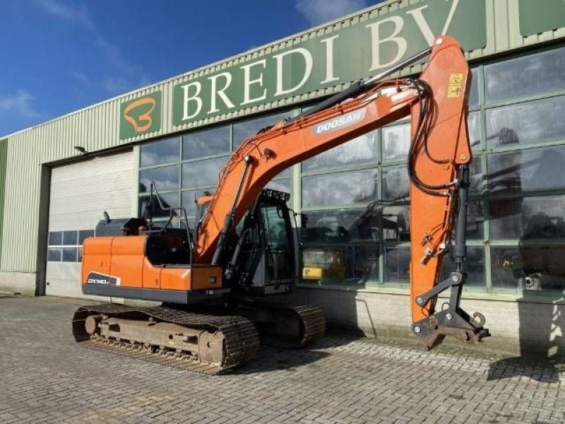Kettenbagger du type Doosan DX 140 LC-5, Gebrauchtmaschine en Roosendaal (Photo 5)