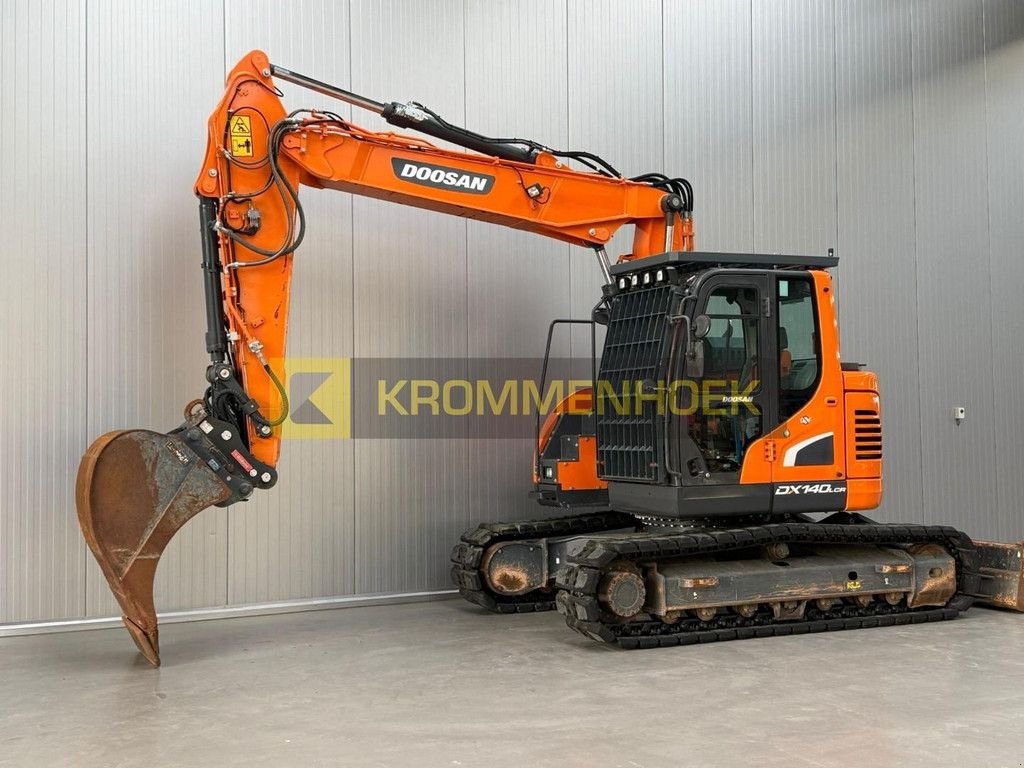Kettenbagger typu Doosan DX 140 LCR-5 Oilquick, Gebrauchtmaschine v Apeldoorn (Obrázek 2)