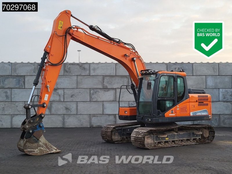 Kettenbagger des Typs Doosan DX140 LC-5, Gebrauchtmaschine in Veghel (Bild 1)