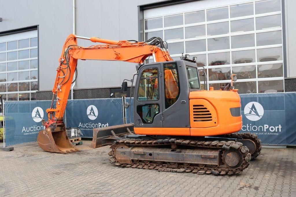 Kettenbagger typu Doosan DX140LCR, Gebrauchtmaschine v Antwerpen (Obrázek 3)