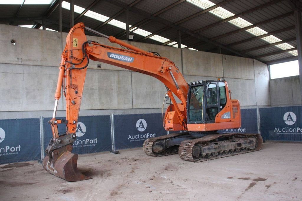 Kettenbagger del tipo Doosan DX235LCR, Gebrauchtmaschine en Antwerpen (Imagen 9)
