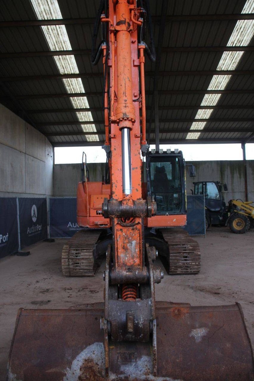 Kettenbagger del tipo Doosan DX235LCR, Gebrauchtmaschine en Antwerpen (Imagen 8)