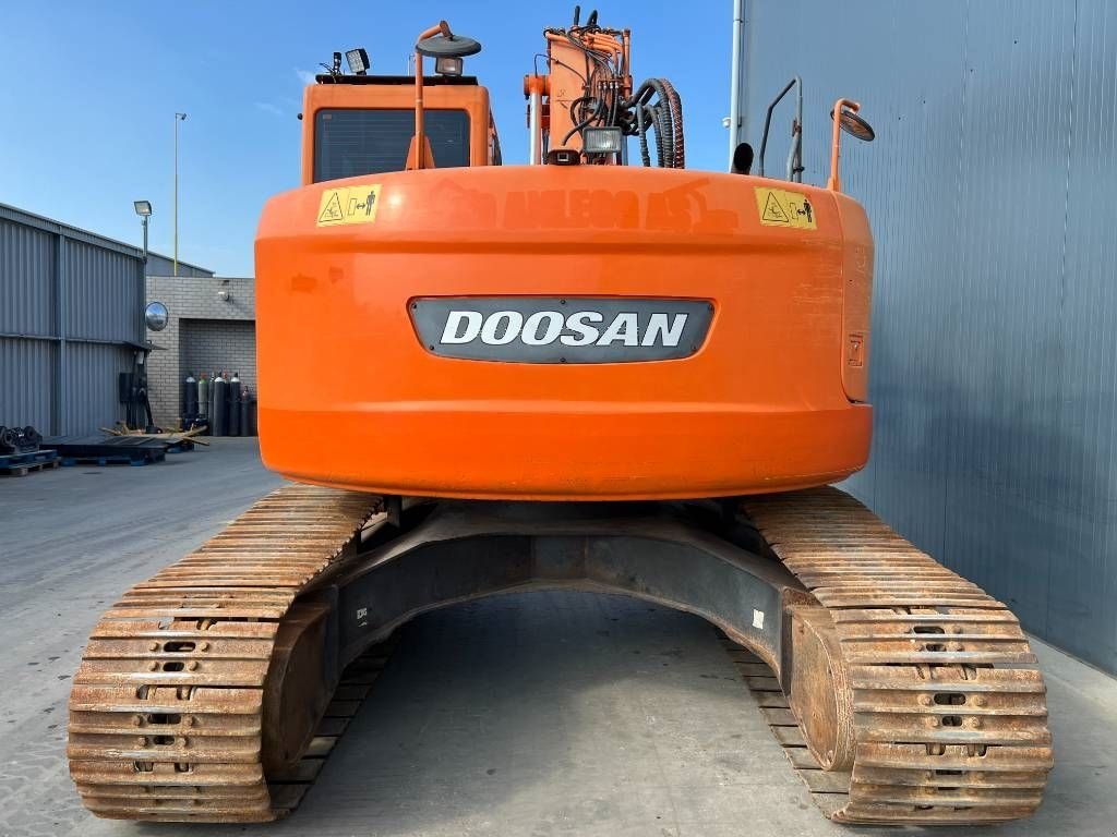 Kettenbagger Türe ait Doosan DX235LCR, Gebrauchtmaschine içinde Venlo (resim 4)