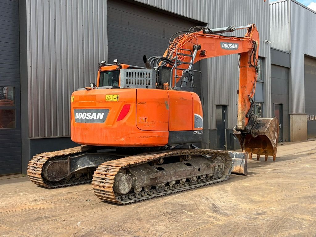 Kettenbagger του τύπου Doosan DX235LCR, Gebrauchtmaschine σε Velddriel (Φωτογραφία 5)