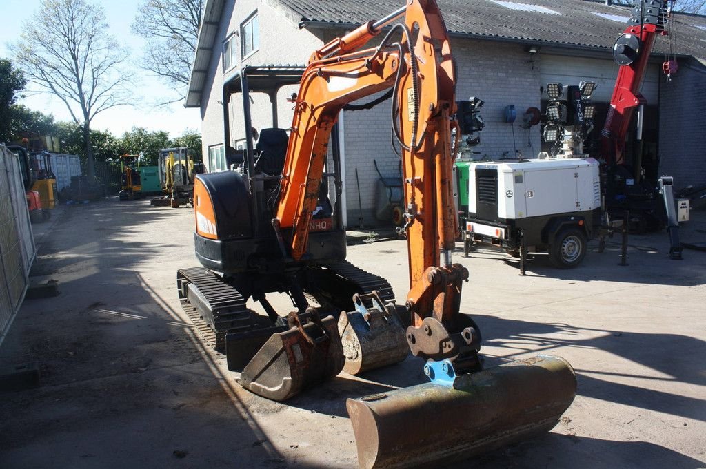 Kettenbagger типа Doosan DX357, Gebrauchtmaschine в Antwerpen (Фотография 8)