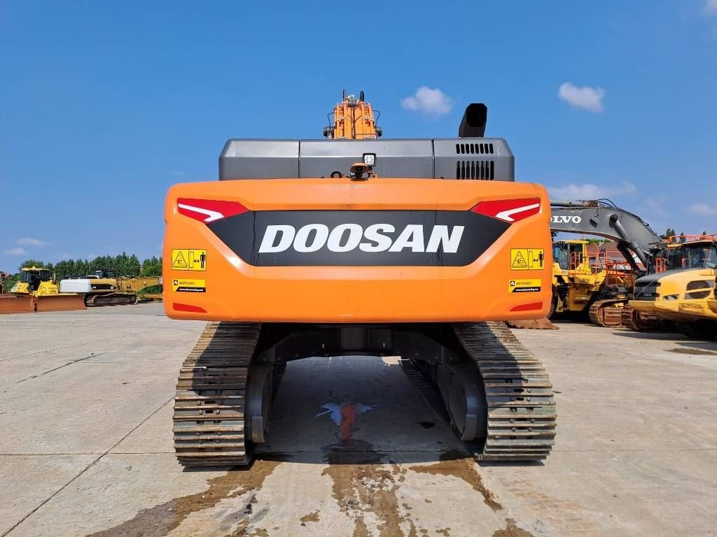 Kettenbagger des Typs Doosan DX530LC-7M, Neumaschine in Stabroek (Bild 3)