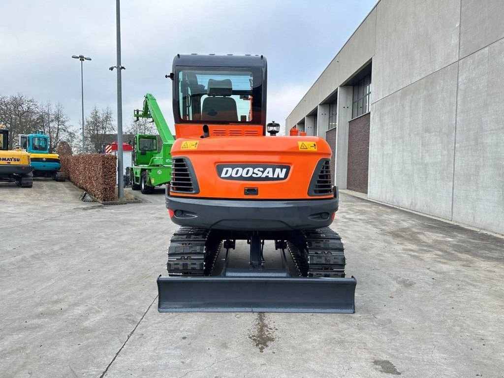 Kettenbagger типа Doosan DX55-9C, Gebrauchtmaschine в Antwerpen (Фотография 5)