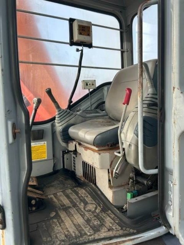 Kettenbagger του τύπου Hitachi EX 135 UR-5, Gebrauchtmaschine σε Roosendaal (Φωτογραφία 9)