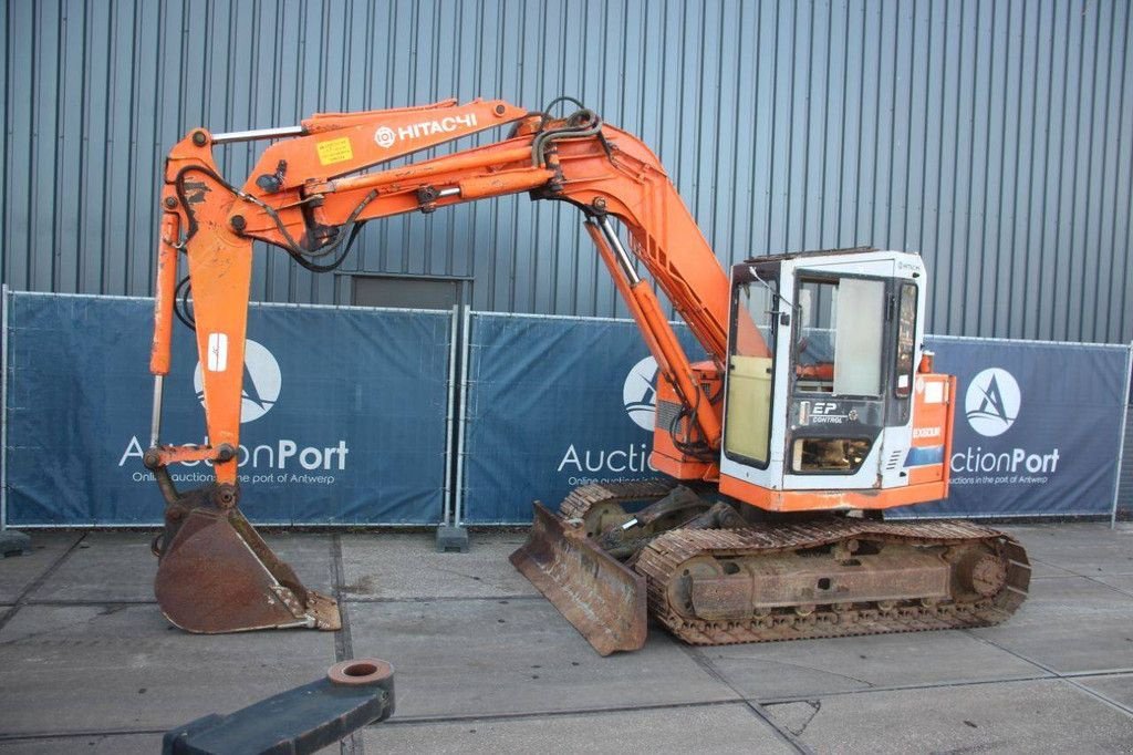 Kettenbagger des Typs Hitachi EX60UR, Gebrauchtmaschine in Antwerpen (Bild 1)