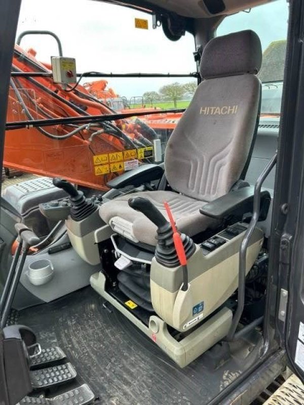 Kettenbagger typu Hitachi ZAXIS 290LC-5B, Gebrauchtmaschine v Roosendaal (Obrázek 10)