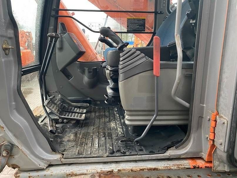 Kettenbagger типа Hitachi Zaxis 460, Gebrauchtmaschine в Roosendaal (Фотография 10)