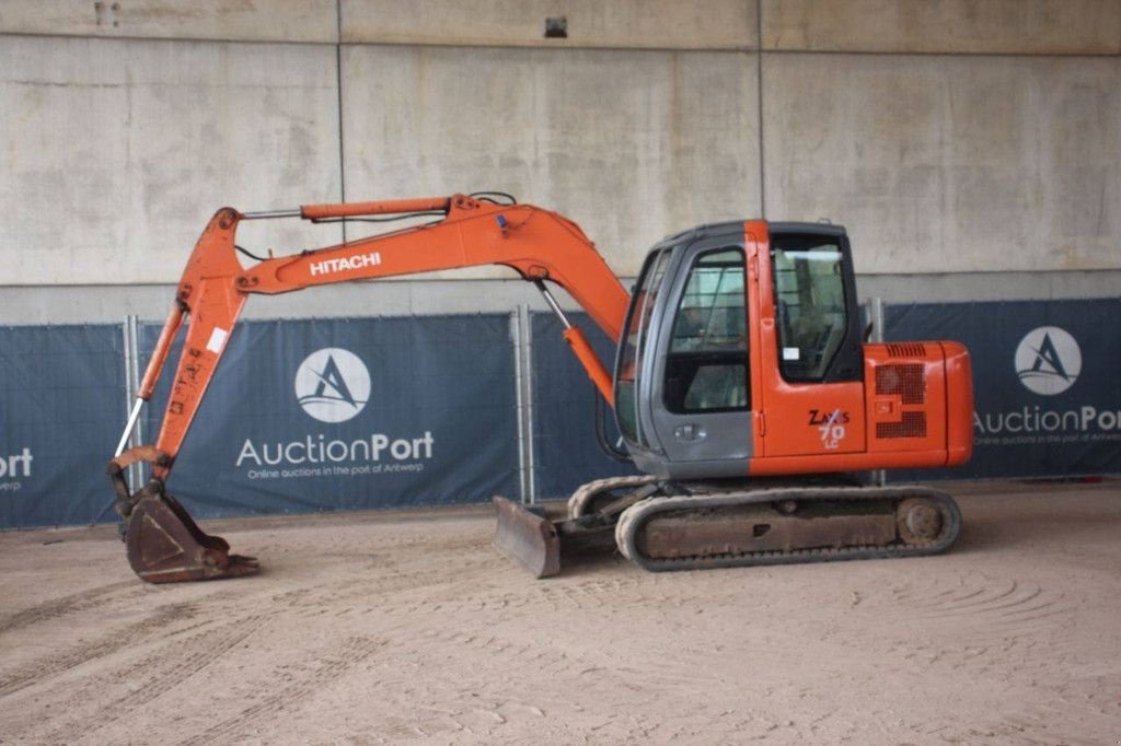Kettenbagger Türe ait Hitachi Zaxis 70LC, Gebrauchtmaschine içinde Antwerpen (resim 1)