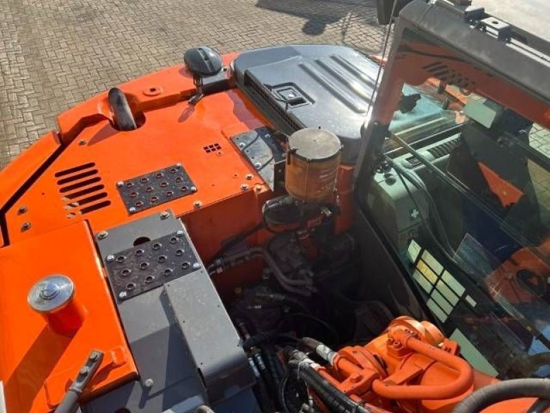 Kettenbagger типа Hitachi ZX 135 US-3, Gebrauchtmaschine в Roosendaal (Фотография 11)