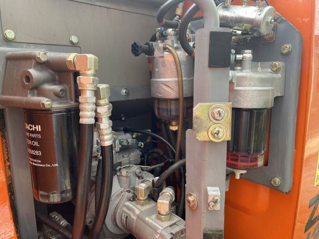 Kettenbagger του τύπου Hitachi ZX 135 US 5-B, Gebrauchtmaschine σε Roosendaal (Φωτογραφία 11)