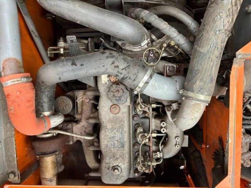 Kettenbagger des Typs Hitachi ZX 135 US, Gebrauchtmaschine in Roosendaal (Bild 10)