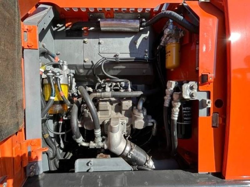 Kettenbagger des Typs Hitachi ZX 160 LC-6, Gebrauchtmaschine in Roosendaal (Bild 11)