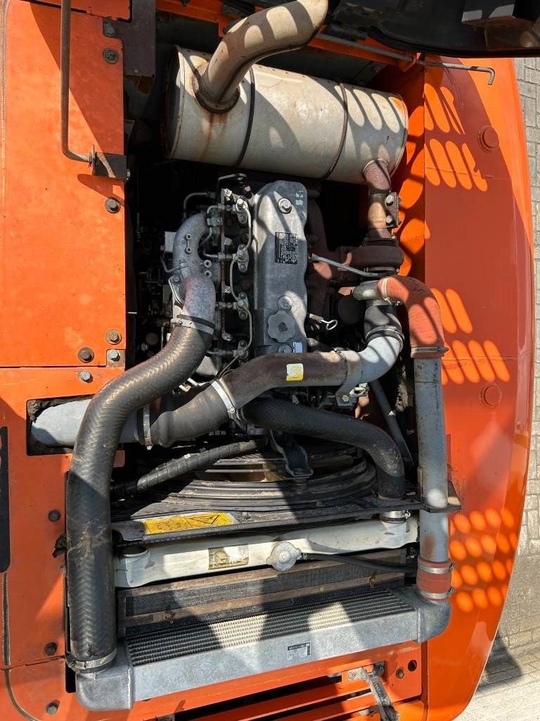 Kettenbagger des Typs Hitachi ZX 160 LC, Gebrauchtmaschine in Roosendaal (Bild 11)