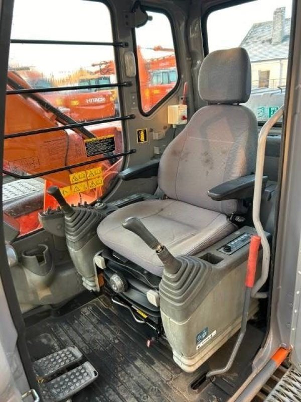 Kettenbagger typu Hitachi ZX 160, Gebrauchtmaschine v Roosendaal (Obrázek 9)