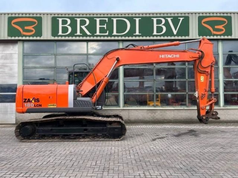 Kettenbagger des Typs Hitachi ZX 180 LC-3, Gebrauchtmaschine in Roosendaal (Bild 2)