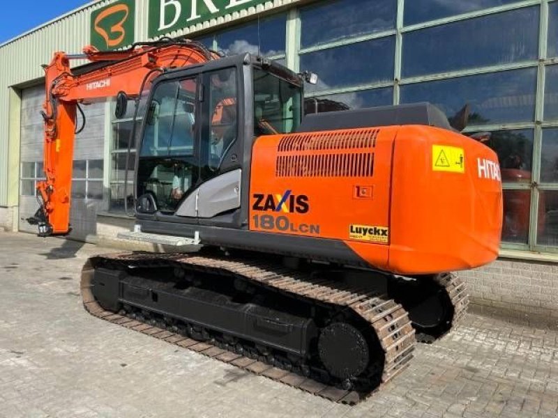 Kettenbagger des Typs Hitachi ZX 180 LC N-5B, Gebrauchtmaschine in Roosendaal (Bild 4)
