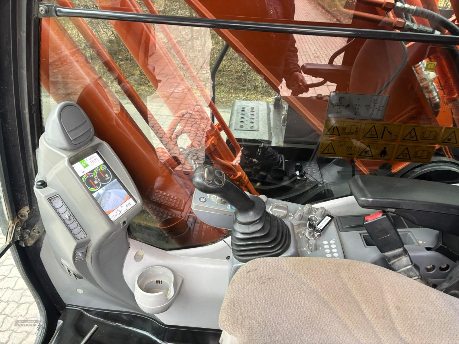 Kettenbagger a típus Hitachi ZX 210-6, Gebrauchtmaschine ekkor: Deutsch - Goritz (Kép 9)