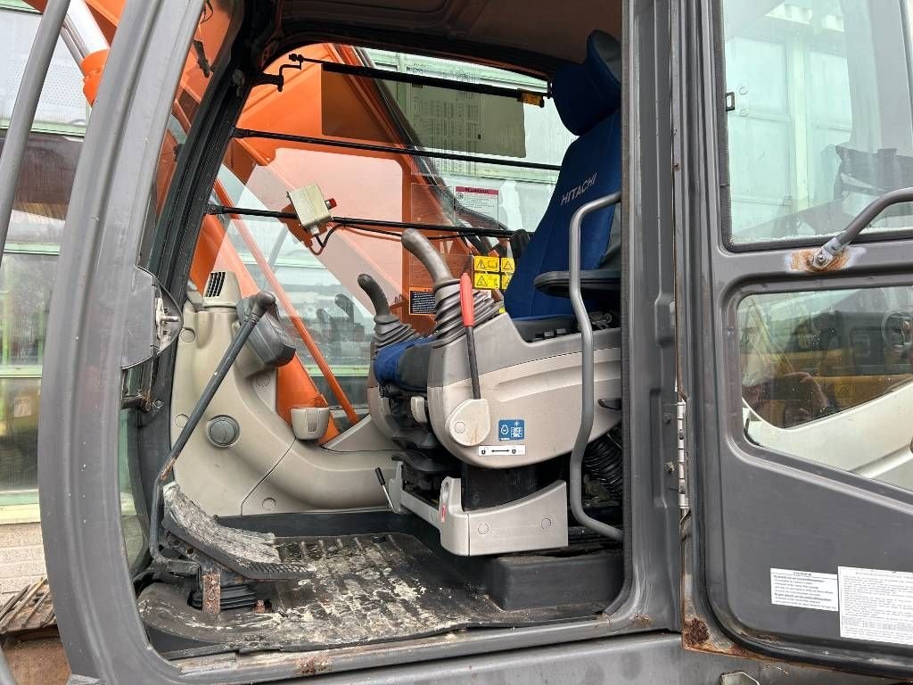 Kettenbagger typu Hitachi ZX 210 LC-3, Gebrauchtmaschine v Roosendaal (Obrázek 9)