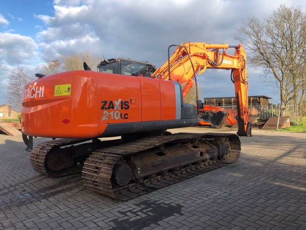 Kettenbagger des Typs Hitachi ZX 210 LC-3, Gebrauchtmaschine in Roosendaal (Bild 2)