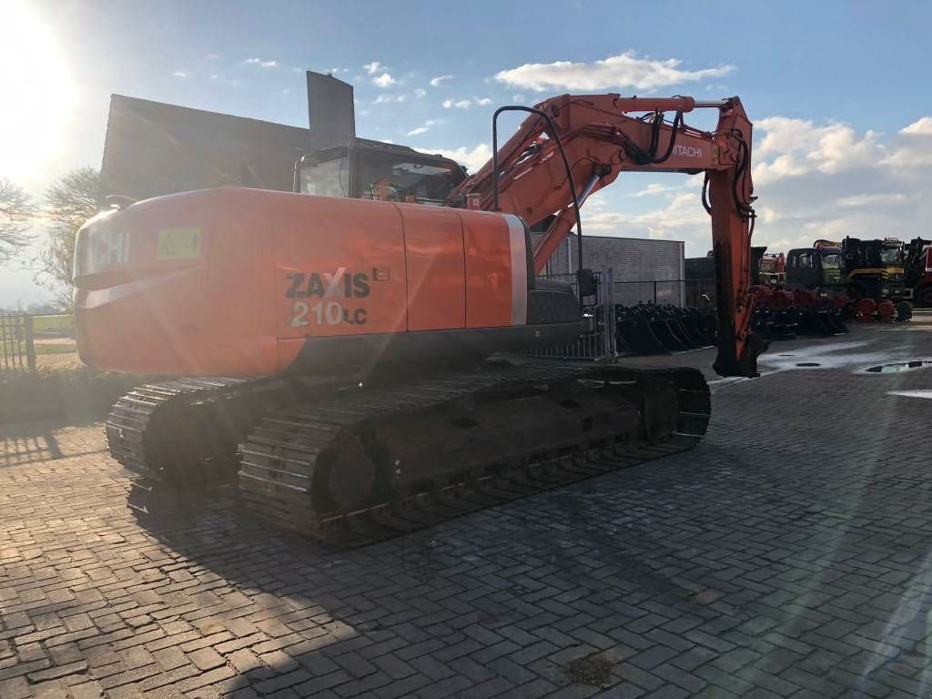 Kettenbagger des Typs Hitachi ZX 210 LC-3, Gebrauchtmaschine in Roosendaal (Bild 7)