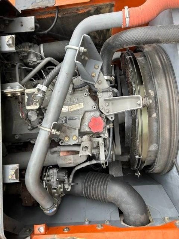 Kettenbagger des Typs Hitachi ZX 210 LC-5 B, Gebrauchtmaschine in Roosendaal (Bild 10)