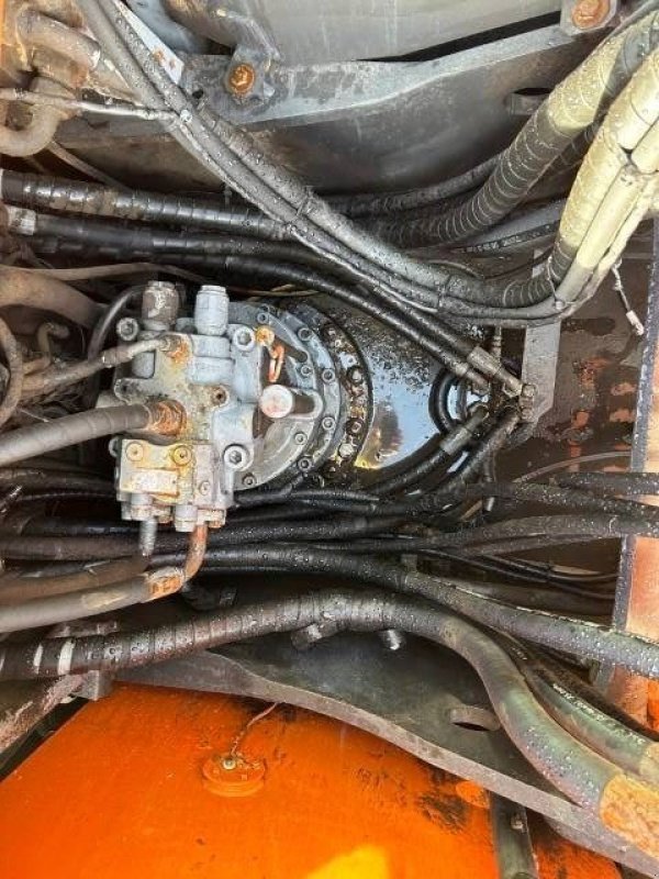 Kettenbagger typu Hitachi ZX 210 LC-5B, Gebrauchtmaschine v Roosendaal (Obrázek 11)