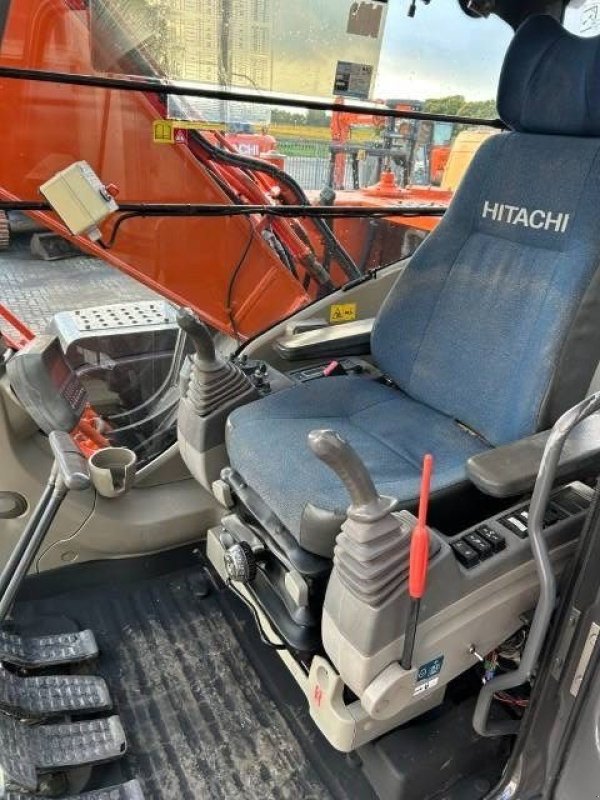 Kettenbagger a típus Hitachi ZX 210 LC N-3, Gebrauchtmaschine ekkor: Roosendaal (Kép 9)
