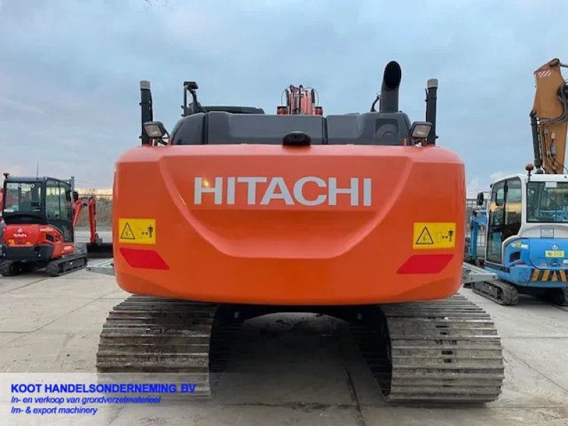Kettenbagger des Typs Hitachi ZX 210lc-6 Nieuwstaat!! 4500 Uren!, Gebrauchtmaschine in Nieuwerkerk aan den IJssel (Bild 4)