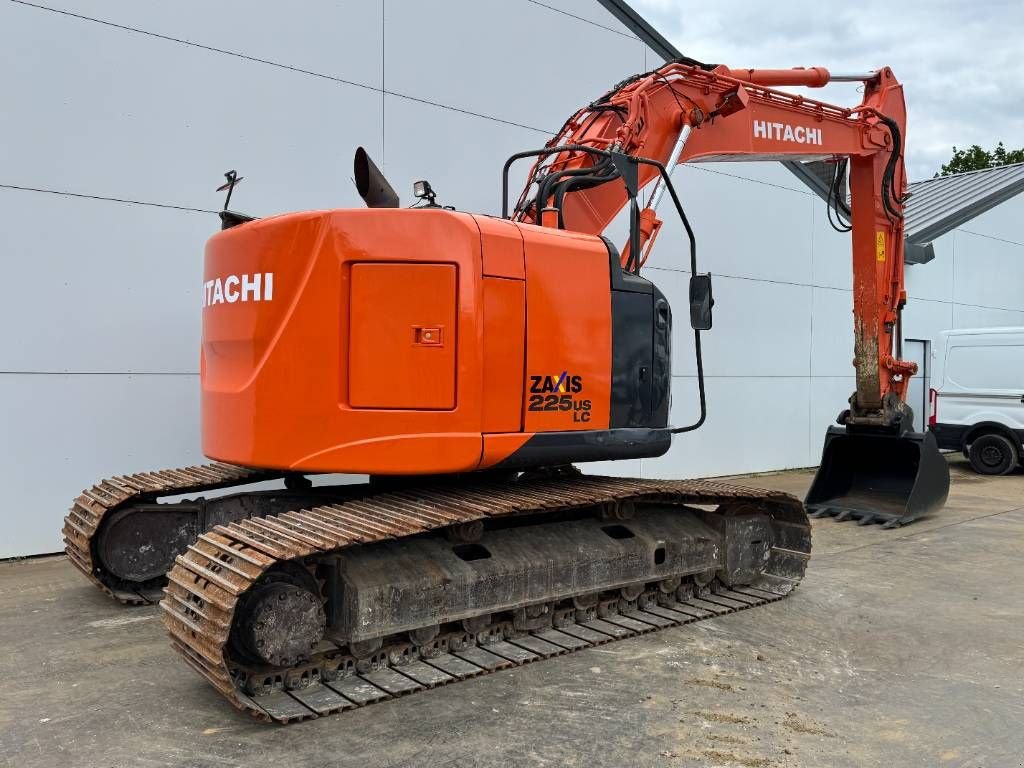 Kettenbagger del tipo Hitachi ZX 225 US LC-5 B - Automatic Greasing / Camera, Gebrauchtmaschine In Veldhoven (Immagine 5)