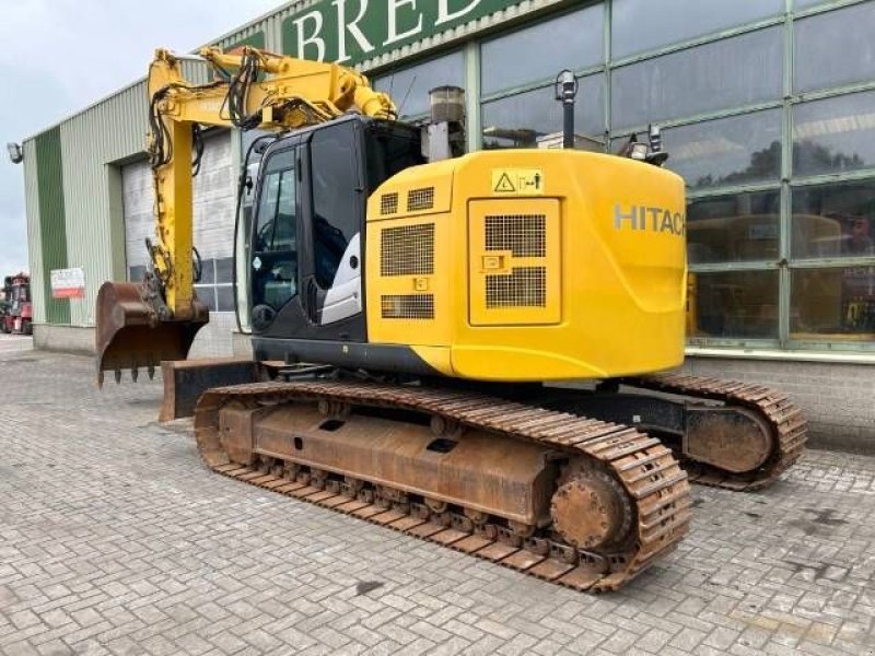 Kettenbagger του τύπου Hitachi ZX 225 US LC-6, Gebrauchtmaschine σε Roosendaal (Φωτογραφία 4)