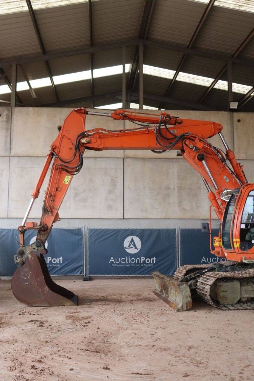 Kettenbagger a típus Hitachi ZX 225 USLC-5B, Gebrauchtmaschine ekkor: Antwerpen (Kép 10)