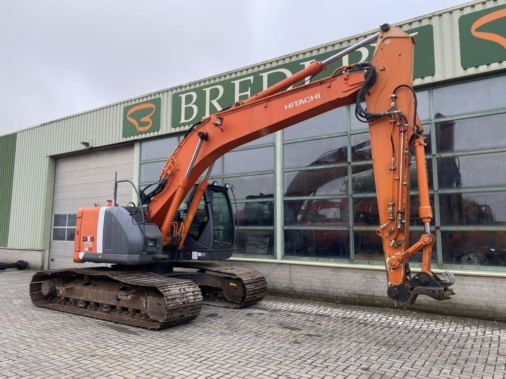 Kettenbagger типа Hitachi ZX 225 USR LC-3, Gebrauchtmaschine в Roosendaal (Фотография 3)