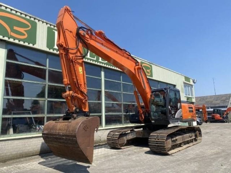 Kettenbagger des Typs Hitachi ZX 290 LC-5B, Gebrauchtmaschine in Roosendaal (Bild 3)