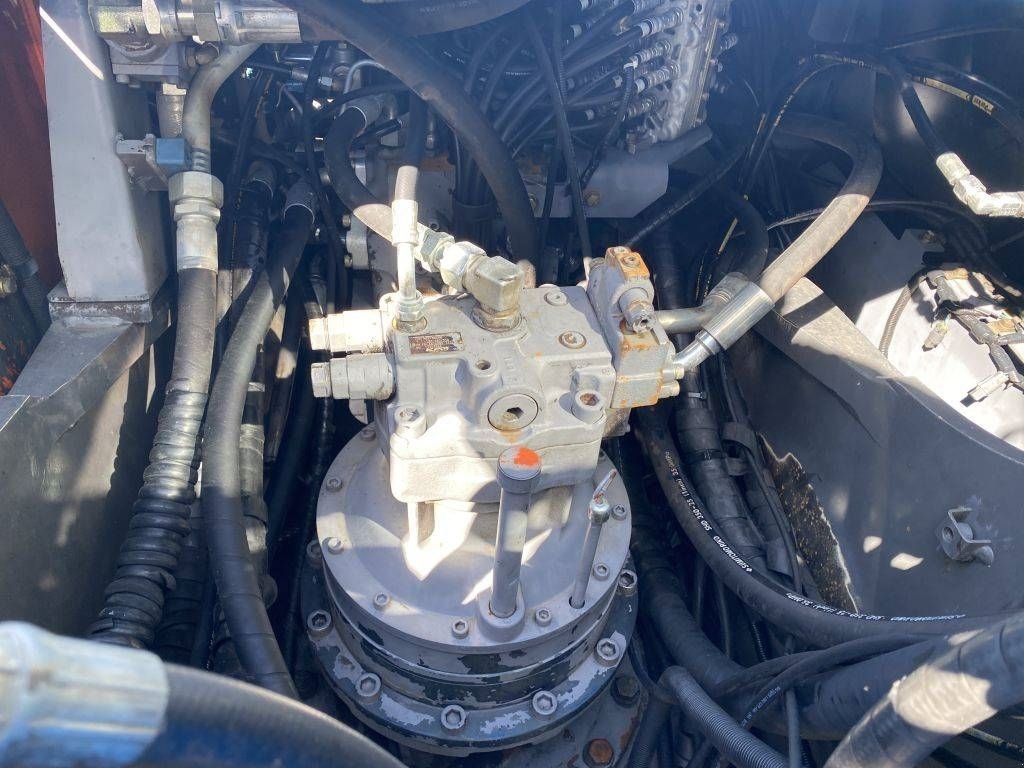 Kettenbagger typu Hitachi ZX 350 LC-3, Gebrauchtmaschine v Roosendaal (Obrázek 11)