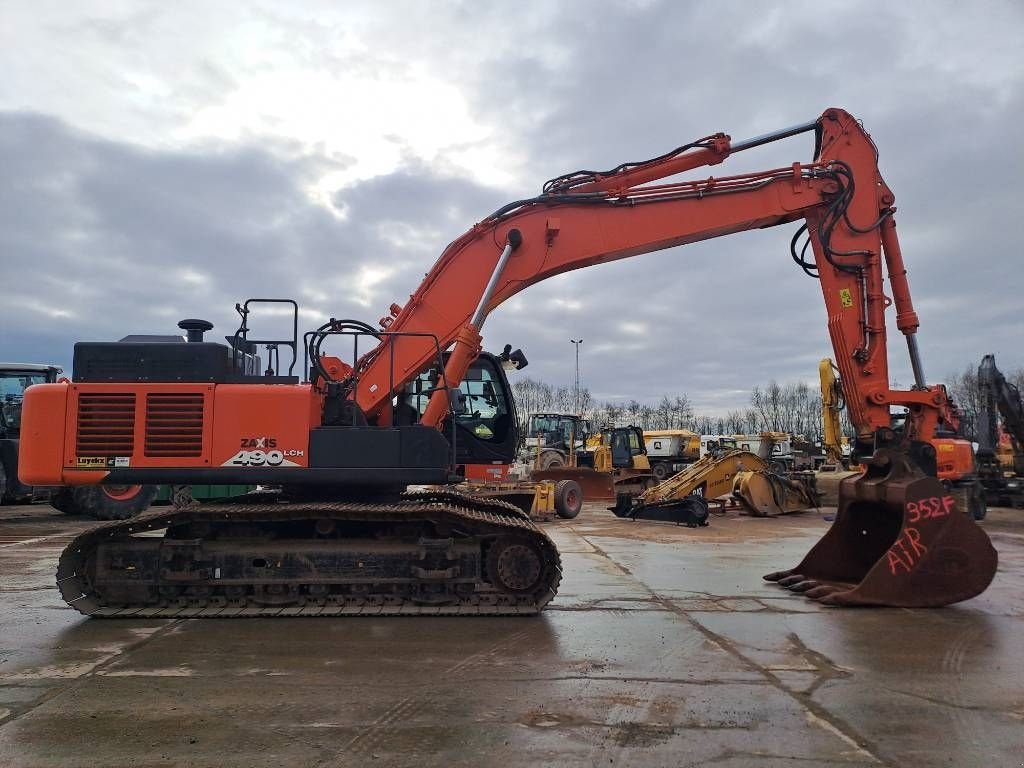 Kettenbagger des Typs Hitachi ZX 490 LC H-6 (Lift Cab), Gebrauchtmaschine in Stabroek (Bild 7)