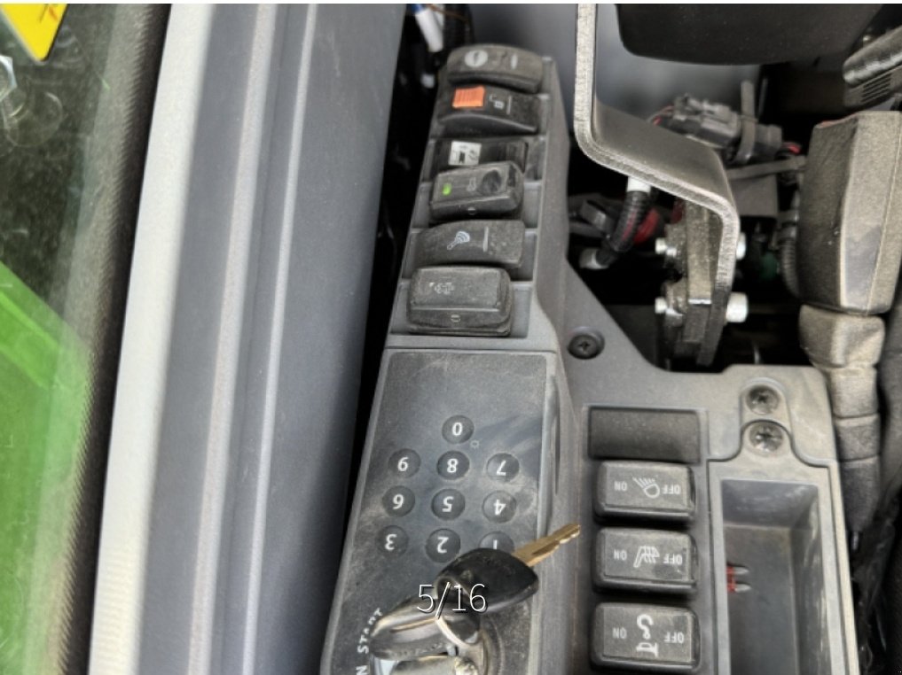 Kettenbagger typu Hitachi ZX130-7 OilQuick OQ65 Vollausstattung Neuw. Bj. 09.2023 90 Stunden 2 Löffel, Gebrauchtmaschine v Palling (Obrázek 13)