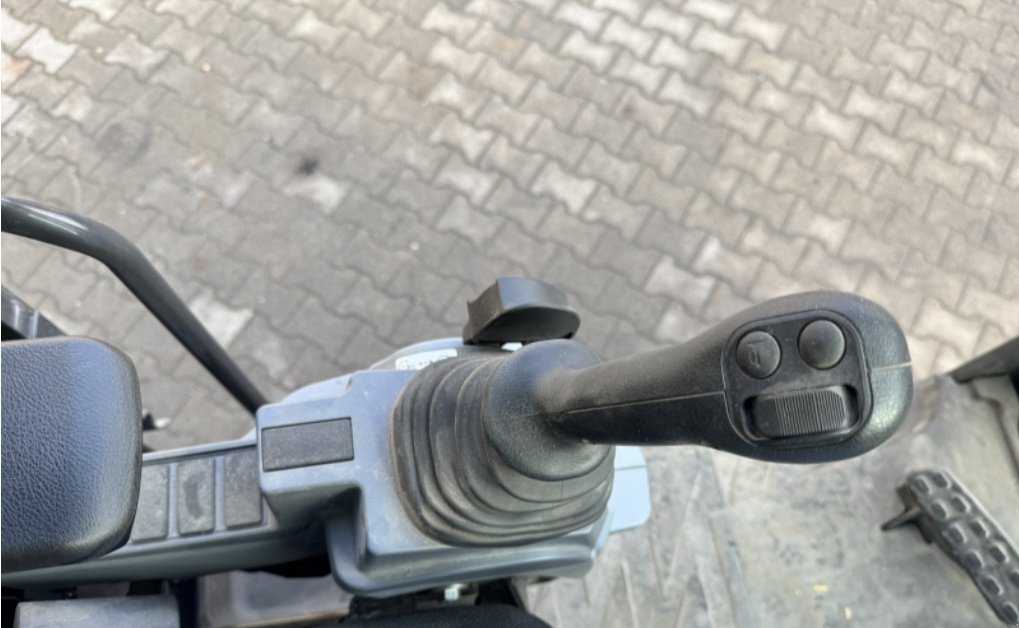 Kettenbagger typu Hitachi ZX130-7 OilQuick OQ65 Vollausstattung Neuw. Bj. 09.2023 90 Stunden 2 Löffel, Gebrauchtmaschine v Palling (Obrázek 14)