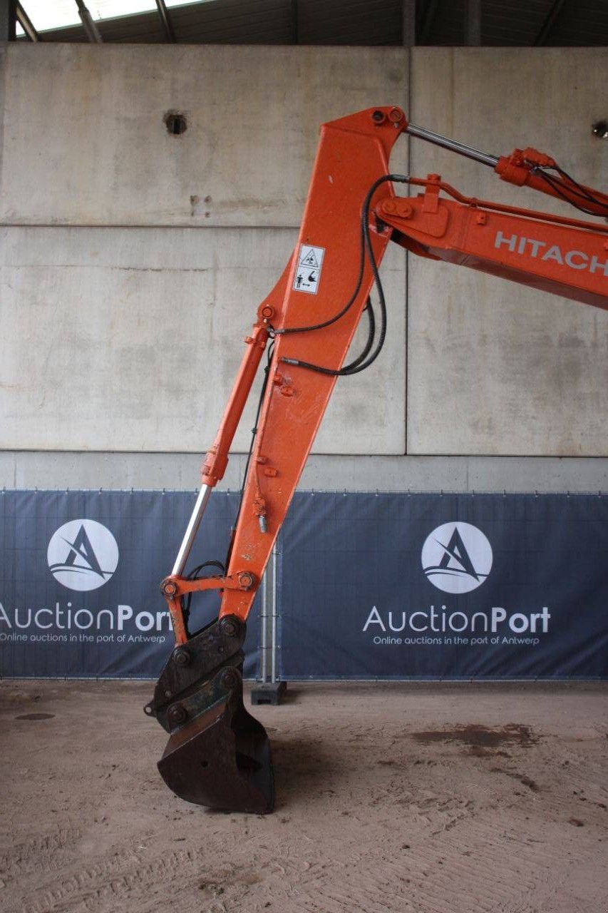 Kettenbagger des Typs Hitachi ZX130LCN-5B, Gebrauchtmaschine in Antwerpen (Bild 11)