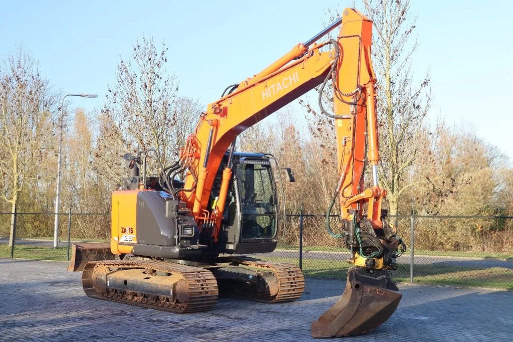 Kettenbagger typu Hitachi ZX135 US-6 ROTOTILT DOZERBLADE 2D GPS 3X BUCKET, Gebrauchtmaschine v Marknesse (Obrázek 5)