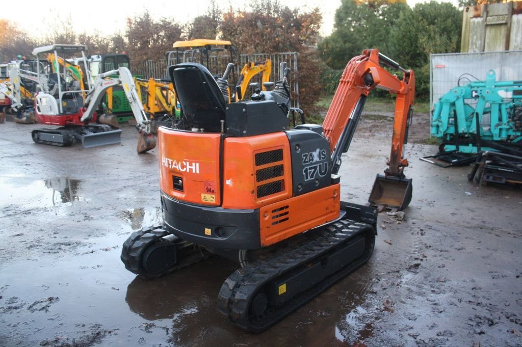 Kettenbagger des Typs Hitachi ZX17U-5, Gebrauchtmaschine in Antwerpen (Bild 4)