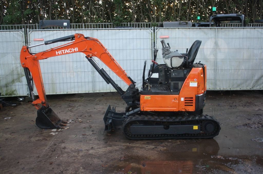 Kettenbagger des Typs Hitachi ZX17U-5, Gebrauchtmaschine in Antwerpen (Bild 2)