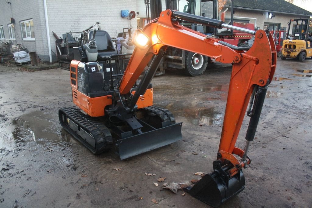 Kettenbagger des Typs Hitachi ZX17U-5, Gebrauchtmaschine in Antwerpen (Bild 8)