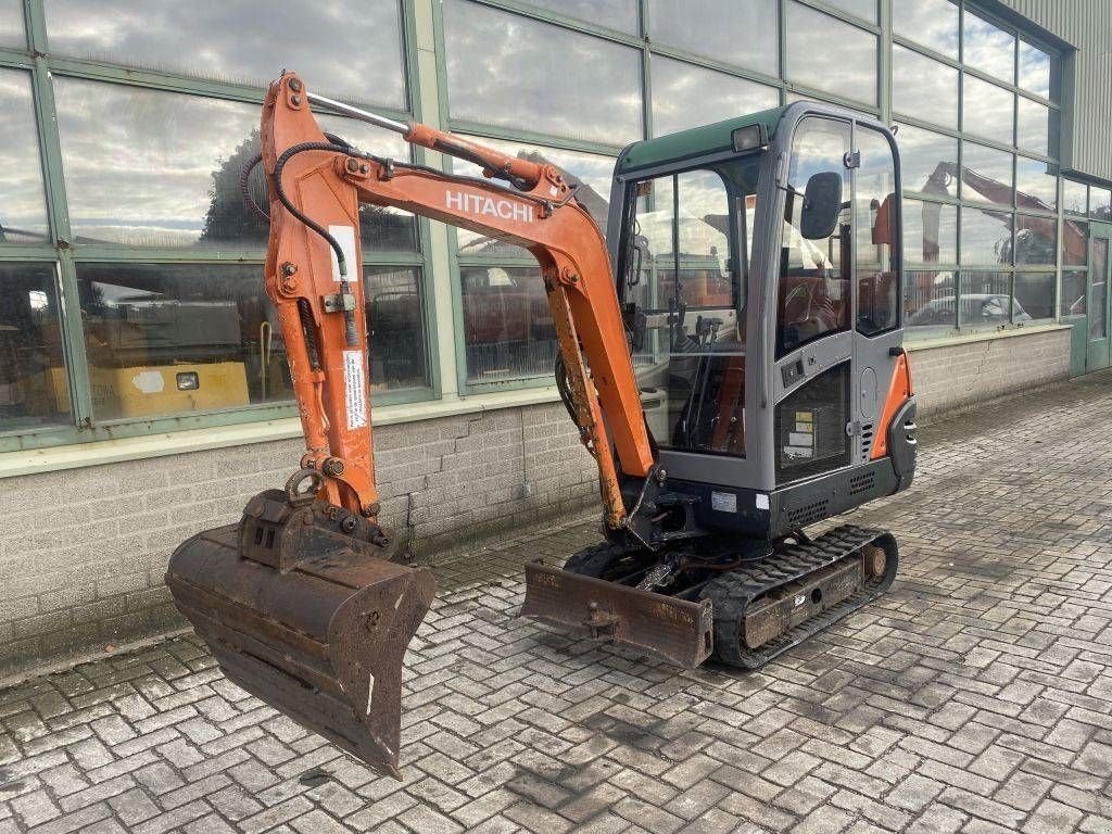 Kettenbagger a típus Hitachi ZX18, Gebrauchtmaschine ekkor: Roosendaal (Kép 5)
